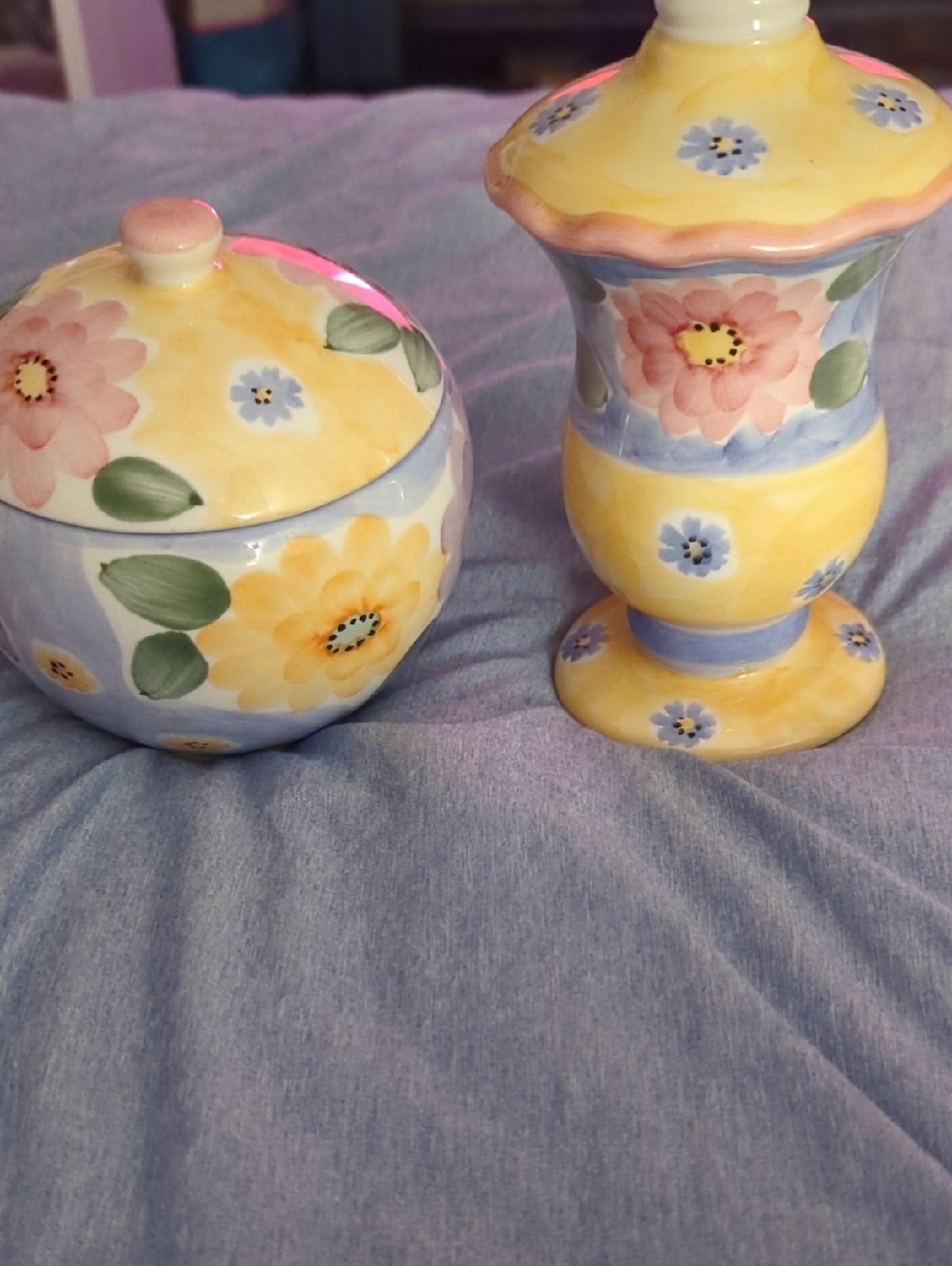 Croscill Alouette Provence Hand Painted Ceramic Jar And Vase